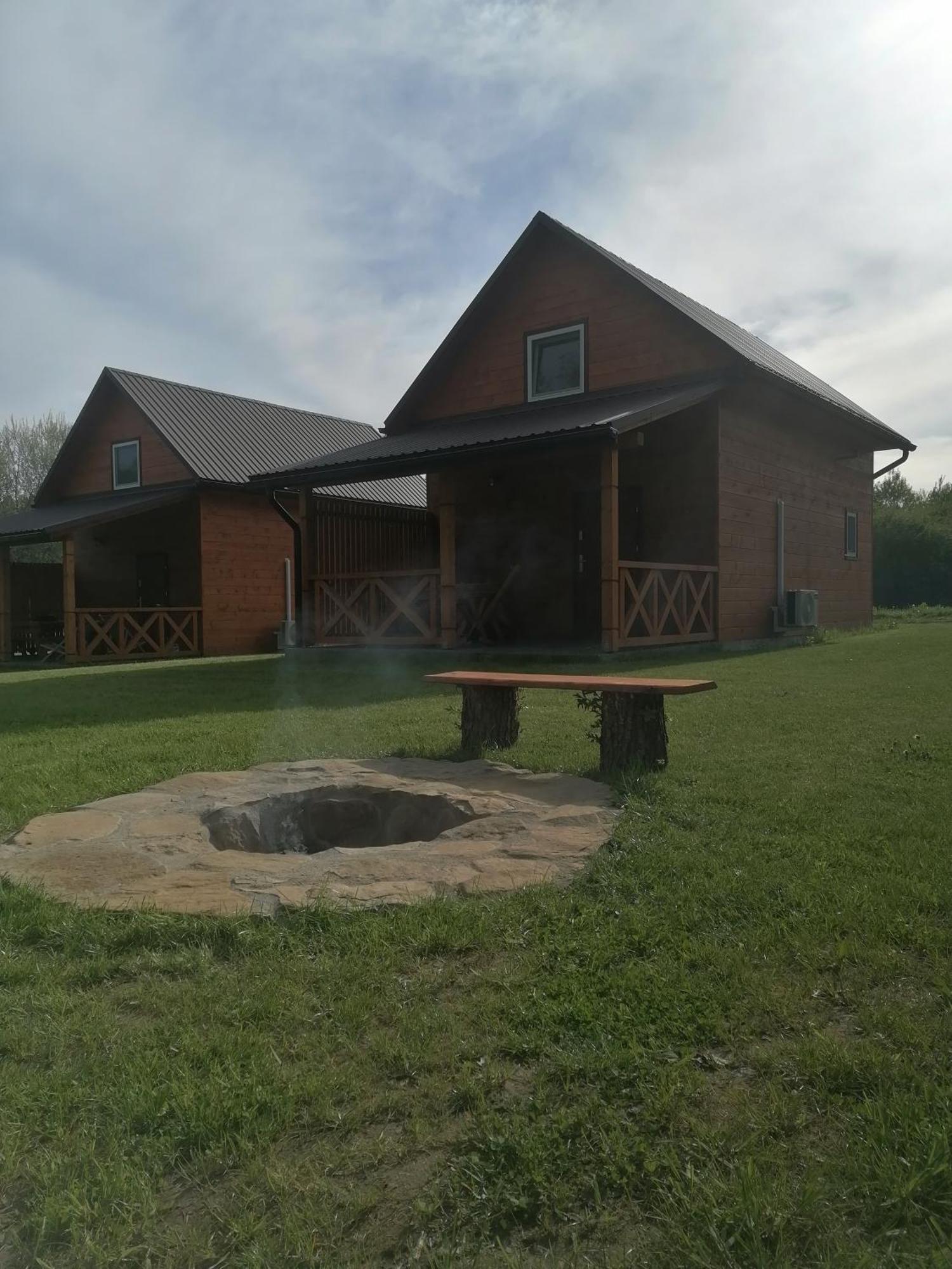 Lisi Zakatek Villa Чарна Екстериор снимка